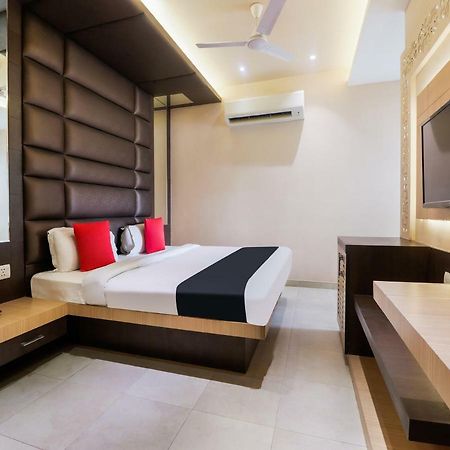 Capital O 46218 Royal Cottage Suite Kanpur Bagian luar foto