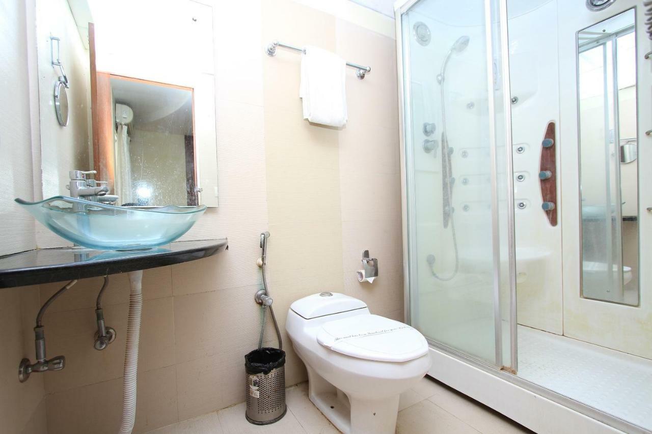 Capital O 46218 Royal Cottage Suite Kanpur Bagian luar foto