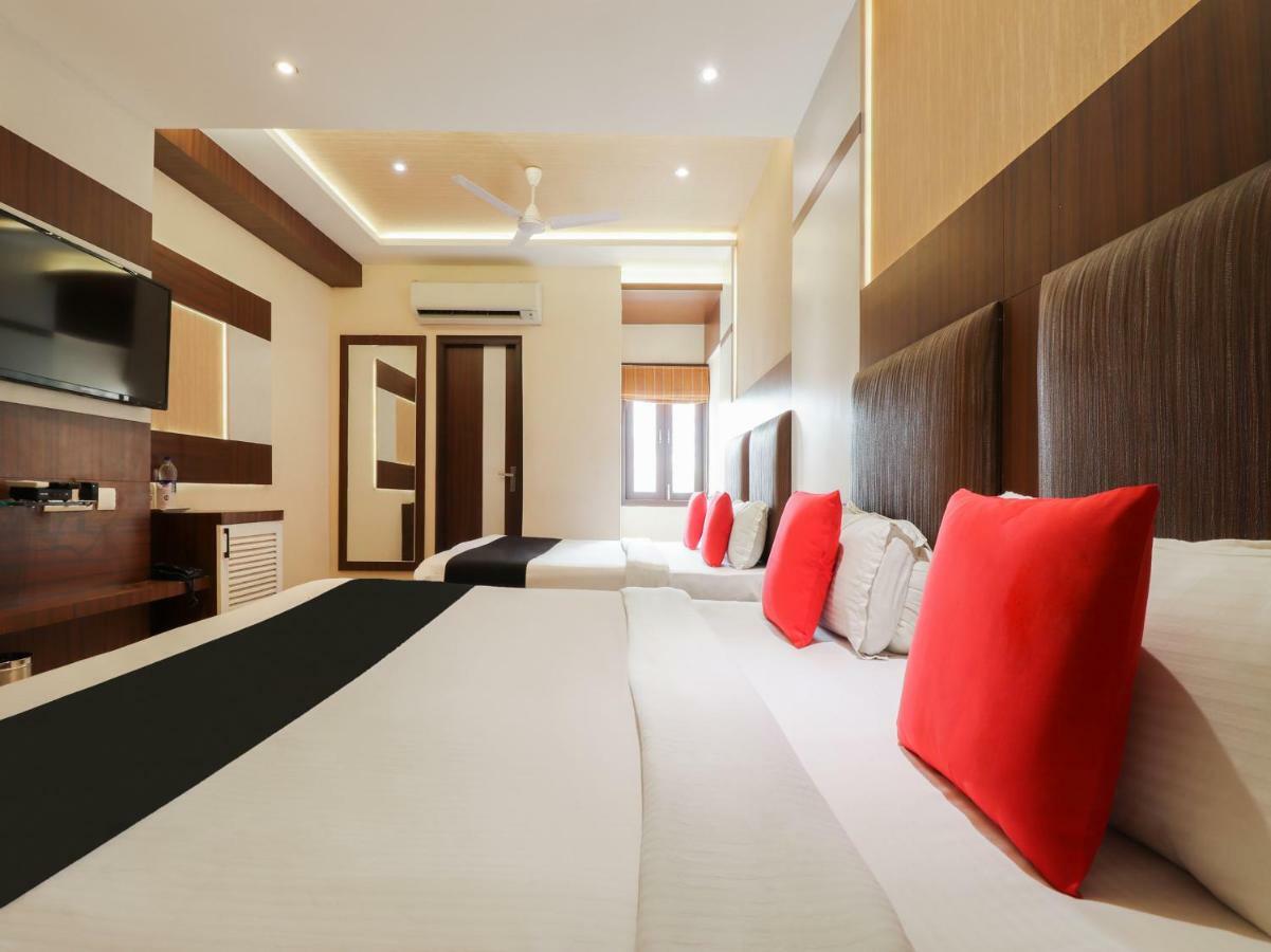 Capital O 46218 Royal Cottage Suite Kanpur Bagian luar foto