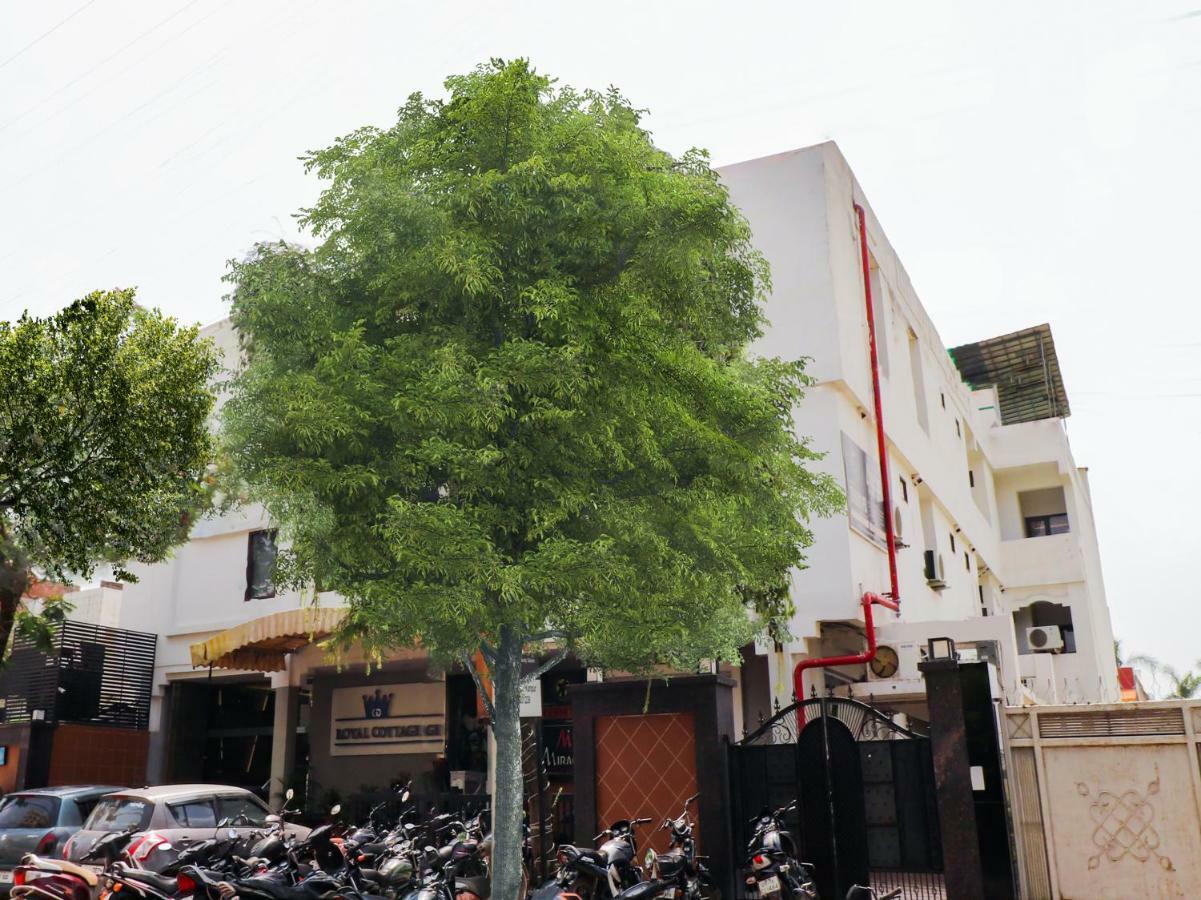 Capital O 46218 Royal Cottage Suite Kanpur Bagian luar foto